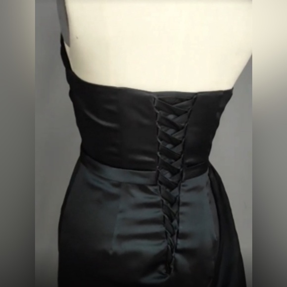 Black Strapless Formal Dress - Picture 2 of 4